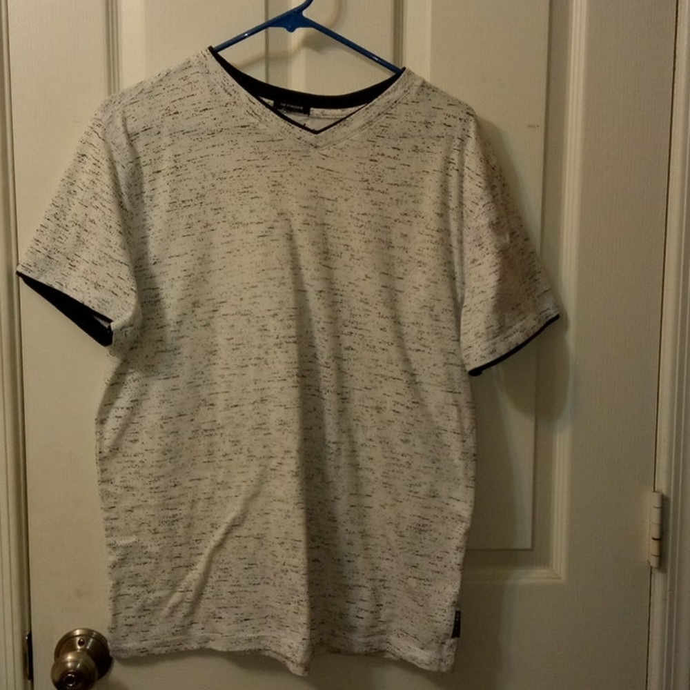 Streaky Print V-Neck T-Shirt by Brooklyn Cloth